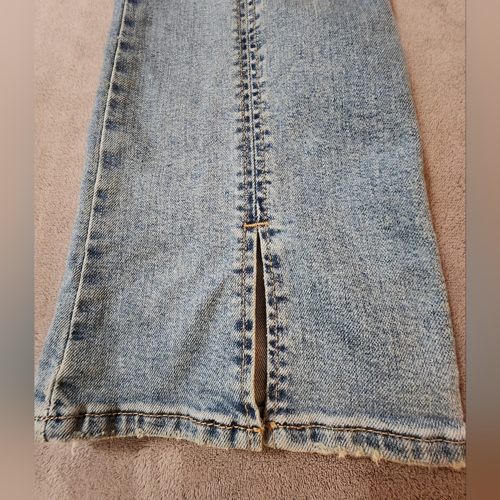 Levi's - Picture 8 of 12